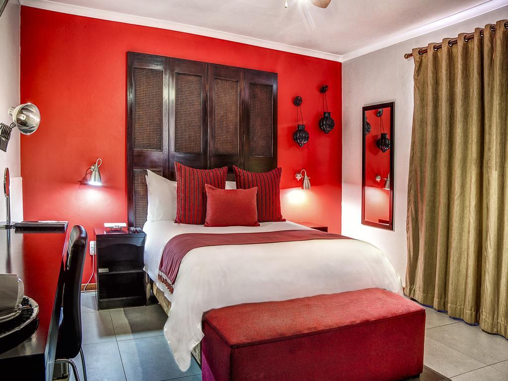 Yalla Yalla Boutique Hotel eMalahleni Exterior photo