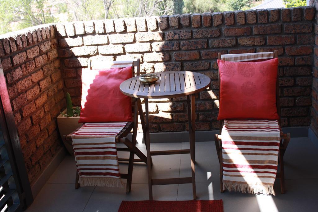 Yalla Yalla Boutique Hotel eMalahleni Exterior photo