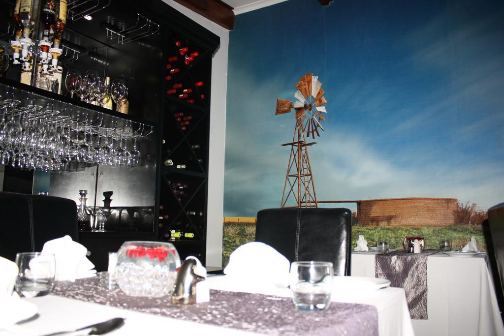 Yalla Yalla Boutique Hotel eMalahleni Exterior photo